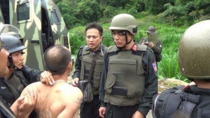 Cận cảnh các chiễn sĩ công an trấn áp tội phạm ma túy ở Lóng Luông, Sơn La