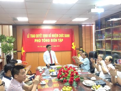  Nhà báo Trần Văn Ánh – Tân Phó Tổng Biên tập Tạp chí Việt Nam Hội nhập phát biểu nhận nhiệm vụ