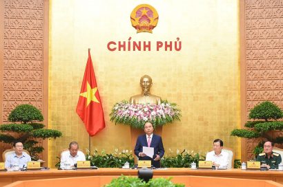  Thủ tướng Chính phủ phát biểu trong một phiên họp của Chính phủ.