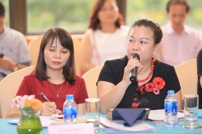  Doanh nhân thảo luận tại buổi tọa đàm.