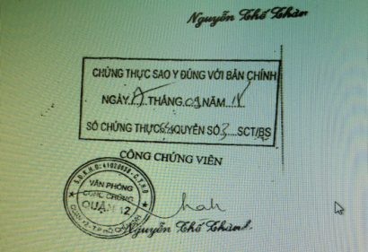 Văn phòng công chứng Sao Bắc Đẩu sử dụng con dấu của Văn phòng công chứng quận 12. (Ảnh: Zing.vn).