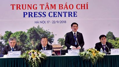 Tổng Kiểm toán Nhà nước Hồ Đức Phớc trả lời các câu hỏi của báo chí tại buổi họp báo.