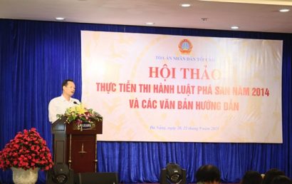  Đồng chí Thẩm phán TANDTC Nguyễn Văn Tiến phát biểu khai mạc Hội thảo.