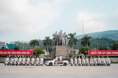 Tháng 10 vừa qua, những hoạt động roadshow cho phân khu biệt thự Royal Park đã được tổ chức tại 3 thành phố trọng điểm của Quảng Ninh bao gồm Cẩm Phả, Hạ Long và Uông Bí.