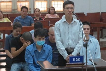  Các bị cáo tại phiên tòa sơ thẩm