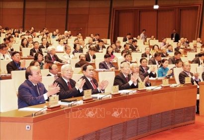 Tổng Bí thư Nguyễn Phú Trọng, Thủ tướng Nguyễn Xuân Phúc, Chủ tịch Ủy ban Trung ương MTTQ Việt Nam Trần Thanh Mẫn và các đồng chí lãnh đạo, nguyên lãnh đạo Đảng, Nhà nước dự Phiên khai mạc Kỳ họp thứ 6, Quốc hội khóa XIV. Ảnh: Trọng Đức/TTXVN