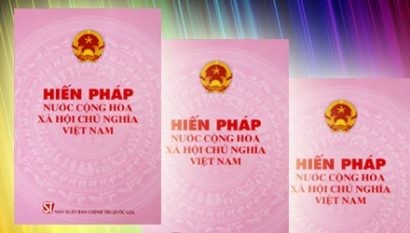  Phải đề cao và bảo đảm hiệu lực tối cao của Hiến pháp và luật