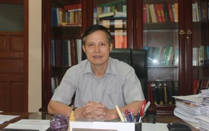  Trung tướng Trần Văn Độ trao đổi với Phóng viên Pháp lý