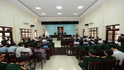  Toàn cảnh phiên tòa