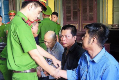  Các bị cáo tại phiên tòa xét xử.