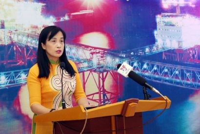  Bà Nguyễn Việt Nga - Phó Trưởng Ban Truyền thông và Văn hóa doanh nghiệp, Tập đoàn Dầu khí Việt Nam phát biểu tại lễ khai mạc