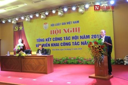 Bí thư Đảng Đoàn, Chủ tịch Hội Luật gia Việt Nam Nguyễn Văn Quyền phát biểu tại hội nghị.