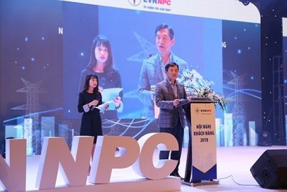 Ông Shim Won Hwan Tổng Giám đốc SamSung Việt Nam - Đại diện cho khách hàng lớn tham dự Hội nghị tri ân Khách hàng phát biểu