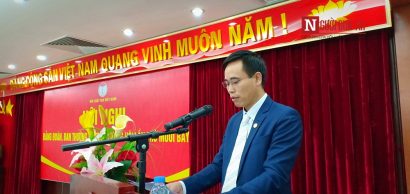  Phó tổng thư ký, Chánh văn phòng Trần Đức Long.