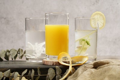 Nước hoa quả tươi lần đầu tiên được phục vụ trên độ cao 10.000 m