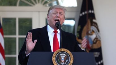 Tổng thống Trump tuyên bố chấp nhận tạm thời mở cửa chính phủ Mỹ.