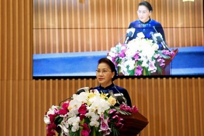  Chủ tịch Quốc hội Nguyễn Thị Kim Ngân phát biểu tại hội nghị