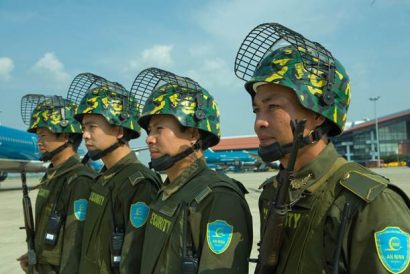  Công tác an ninh luôn được chú trọng tại Cảng hàng không quốc tế Nội Bài mỗi khi có sự kiện lớn. Ảnh: N. A.