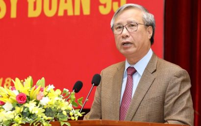  Đồng chí Trần Quốc Vượng, Ủy viên Bộ Chính trị, Thường trực Ban Bí thư