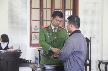  Trần Xuân Hà cho biết, mục đích huy động vốn để trả nợ cá nhân còn lập hợp đồng góp vốn với mục đích đầu tư đất đai chỉ là hình thức lừa đảo để chiếm đoạt tài sản.