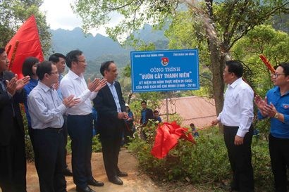  Tuổi trẻ Đoàn Khối các cơ quan Trung ương khánh thành công trình 'Vườn cây thanh niên" tại tỉnh Cao Bằng