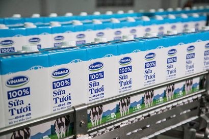 Dây chuyền sản xuất sản phẩm Sữa tươi 100% tại Nhà máy sữa Việt Nam