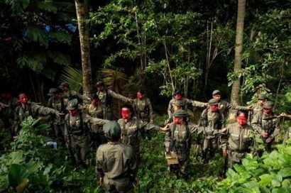  Nhóm phiến quân Quân đội Nhân dân mới (NPA) ở Philippines.