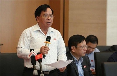 Đại biểu Quốc hội thành phố Cần Thơ Nguyễn Thanh Xuân phát biểu thảo luận.