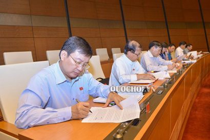 Đầu giờ sáng nay, đã có 33 đại biểu đăng ký phát biểu thảo luận. 