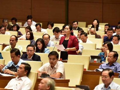  Các đại biểu Quốc hội đang thảo luận về dự án Luật Thi hành án hình sự vào chiều 22-5. Ảnh: TTXVN