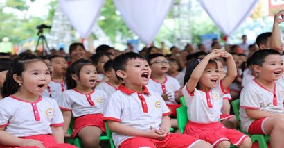  Niềm hân hoan trên những khuôn mặt đáng yêu của các em học sinh trong buổi lễ phát động Ngày vi chất dinh dưỡng 2019