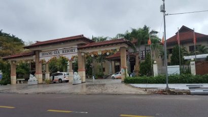  Khu Resort 4 sao Hoàng Gia Quy Nhơn (số 1 đường Hàn Mặc Tử, phường Ghềnh Ráng, TP Quy Nhơn, tỉnh Bình Định) – một trong các khối tài sản khủng của gia đình ông Trần Bắc Hà
