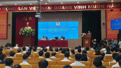  Quang cảnh buổi hội thảo