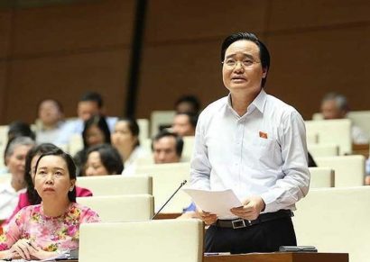  Bộ trưởng GD&ĐT Phùng Xuân Nhạ nhận trách nhiệm vụ gian lận thi cử trước Quốc hội. Ảnh: TTXVN