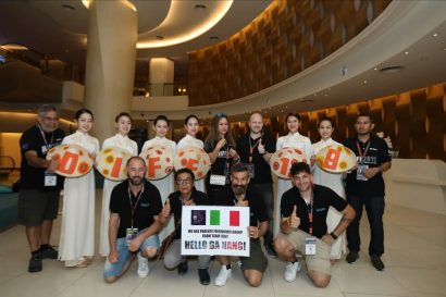 Đội pháo hoa Ý - Parente Fireworks Group được đón chào tại KS Novotel Danang Premier Han River