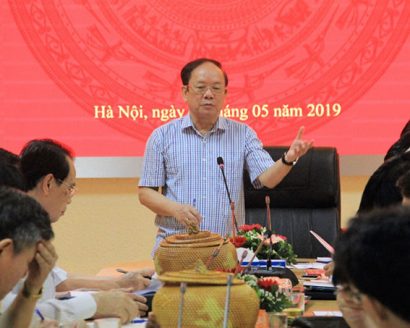 GS.TS. Đinh Văn Tiến – Phó Hiệu trưởng Trường ĐH Kinh doanh và Công nghệ Hà Nội phát biểu tại buổi Tọa đàm. Ảnh: Việt Anh 
