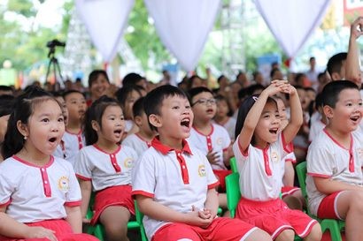 Các nhà sản xuất sữa nên quan tâm bổ sung thêm nhiều vi chất quan trọng vào sản phẩm sữa để góp phần cải thiện thể trạng người Việt. 