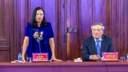  Chủ nhiệm UBTP Lê Thị Nga phát biểu tại phiên làm việc