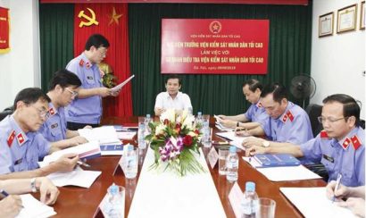 Đồng chí Lê Minh Trí, Ủy viên Trung ương Đảng, Viện trưởng Viện kiểm sát nhân dân tối cao làm việc với Cơ quan điều tra Viện kiểm sát nhân dân tối cao. 