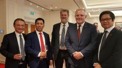 Chủ tịch TMS Group Nguyễn Bá Luận (thứ hai từ trái sang) giao lưu cùng Thủ tướng Australia Scott Morrison, Đại sứ Đặc mệnh toàn quyền Việt Nam tại Australia Ngô Hướng Nam và Chủ tịch VCCI Vũ Tiến Lộc