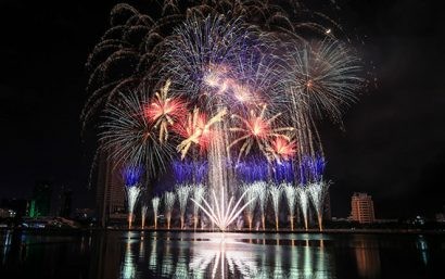 Màn trình diễn pháo hoa tại DIFF 2019