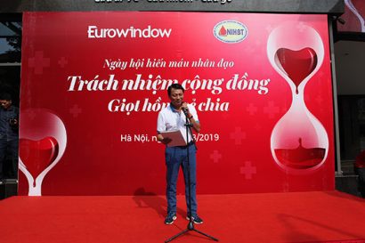  Ông Đỗ Minh Thanh - Giám đốc kinh doanh Eurowindow phát biểu trong buổi lễ meeting 