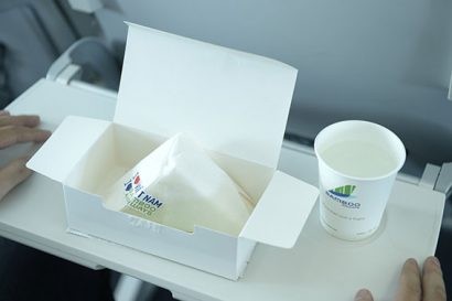  Bữa ăn nhẹ trên chuyến bay được Bamboo Airways trang trí đặc biệt nhân dịp kỉ niệm quốc khánh mùng 2/9  
