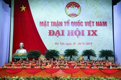  Đoàn Chủ tịch Đại hội đại biểu toàn quốc MTTQ Việt Nam lần thứ IX.
