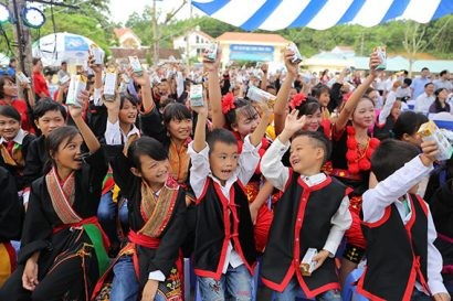 Nơi nào Quỹ sữa Vươn Cao Việt Nam chọn là điểm đến, nơi ấy đều tràn ngập niềm vui và sự xúc động.