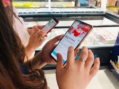 Người tiêu dùng dễ dàng đặt mua và thanh toán ngay trên ứng dụng di động 