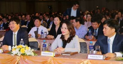 Các đại biểu doanh nhân tham dự hội nghị. 