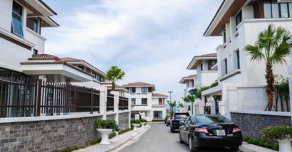  Biệt thự nghỉ dưỡng trên đồi cao tại dự án FLC Hạ Long, một trong những dòng sản phẩm bất động sản FLC thu hút nhiều mối quan tâm của thị trường. 