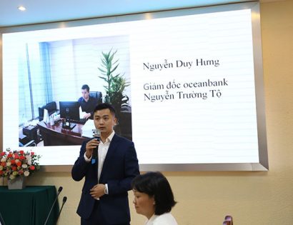 Cựu sinh viên Nguyễn Duy Hưng, Giám đốc chi nhánh Ocean Bank Nguyễn Trường Tộ phát biểu tại chương trình. Ảnh: Huy Thuyết 