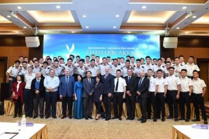 Thầy và trò Vinpearl Air không chỉ bắt đầu khóa học đầu tiên mà còn góp phần đặt nền móng cho một hãng hàng không trong tương lai. Ảnh: Vinpearl Air